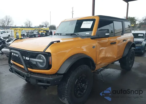 2022 Ford Bronco Wildtrak z USA, uszkodzony, nr VIN 1FMEE5DP6NLB69064